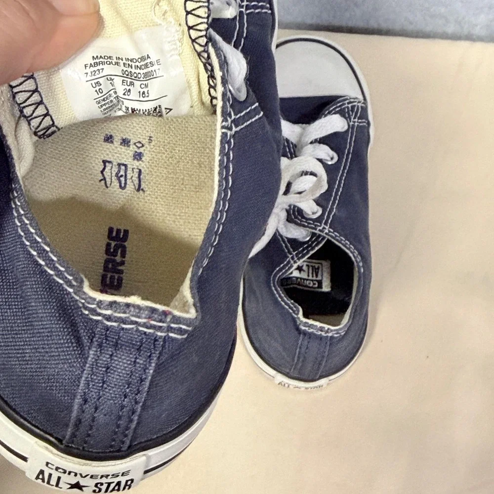 Converse Chuck Taylor All Star Navy Blue Low Top Canvas Sneakers Kids Size 10